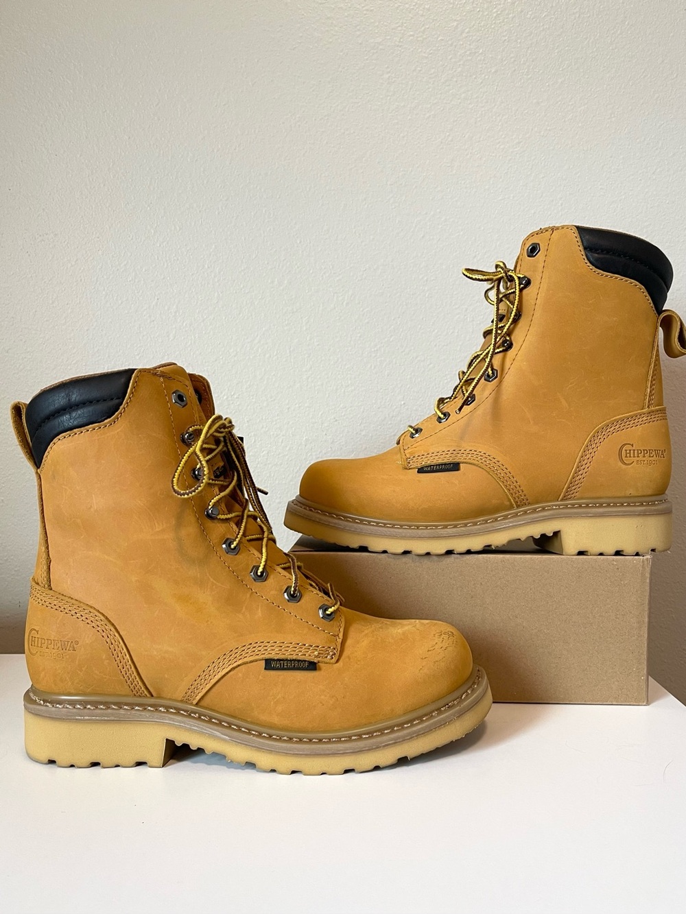 NWT Chippewa Northbound 6" Waterproof Boots - Insulated & Wheat Color - Size 8D